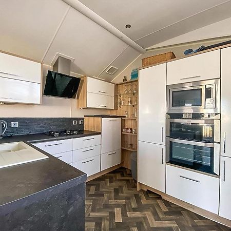 וויטסטייבל Luxury Caravan At Seaview Holiday Park In Kent Ref 47034Pb מראה חיצוני תמונה